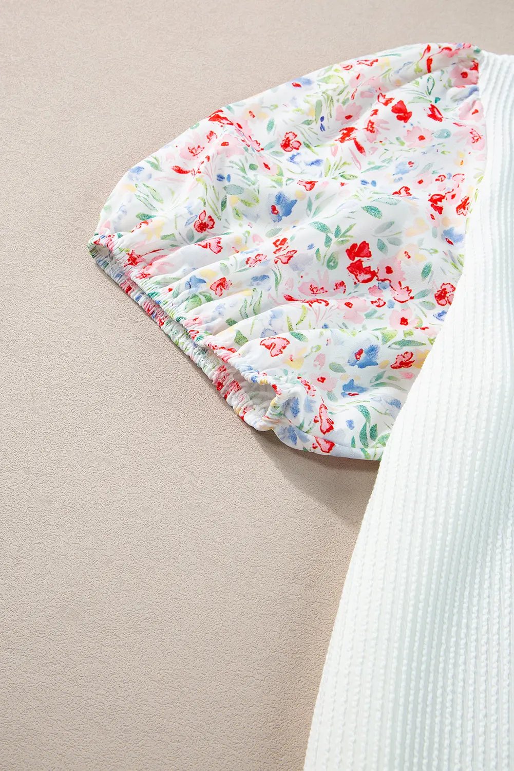 Kinslee Contrast Floral Puff Sleeve Ribbed Knit Plus Size Blouse for Women - Love Salve